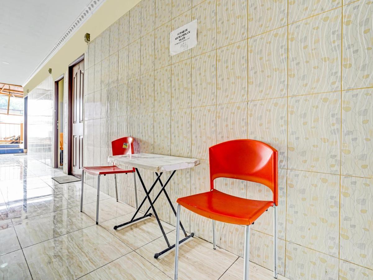 Oyo 90238 Hotel Nusantara Cirebon Dış mekan fotoğraf