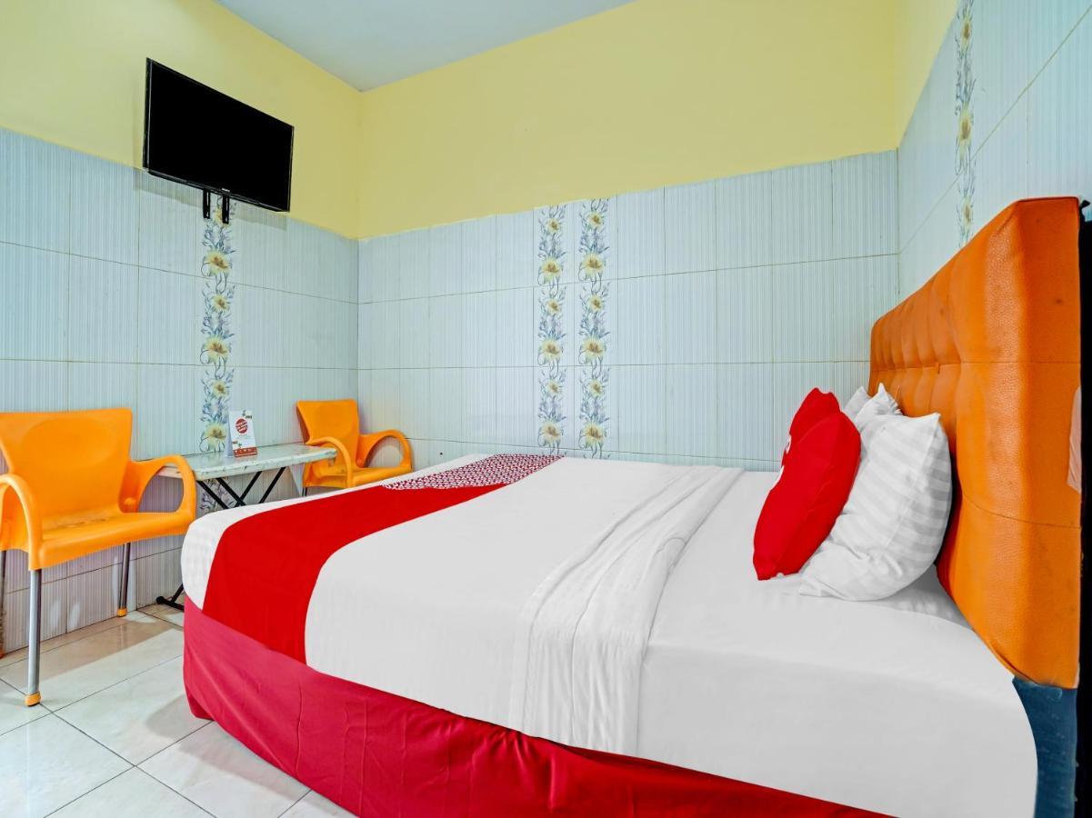 Oyo 90238 Hotel Nusantara Cirebon Dış mekan fotoğraf